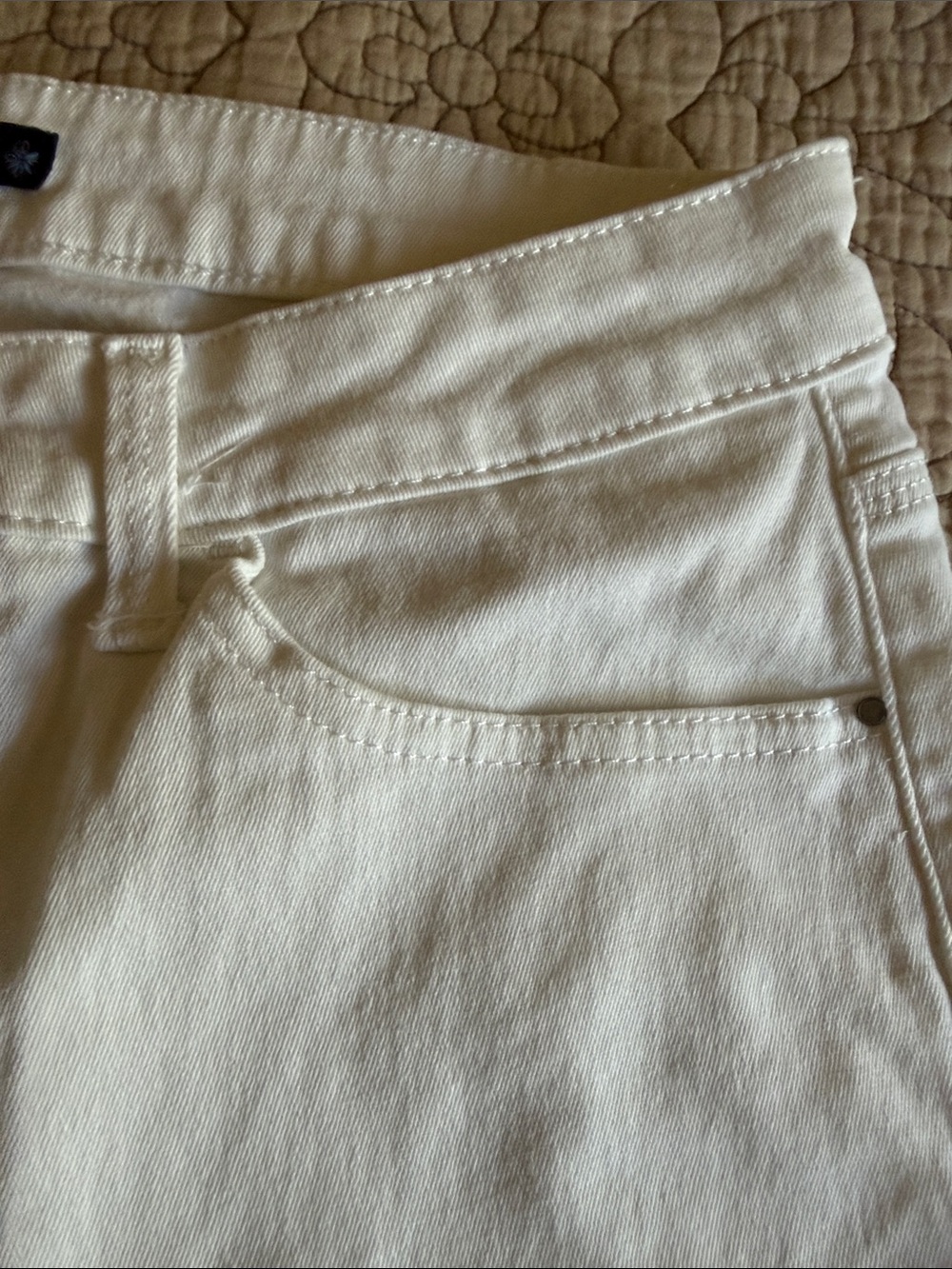 Lee White Cropped Jeans - Women - Picture 4 of 10